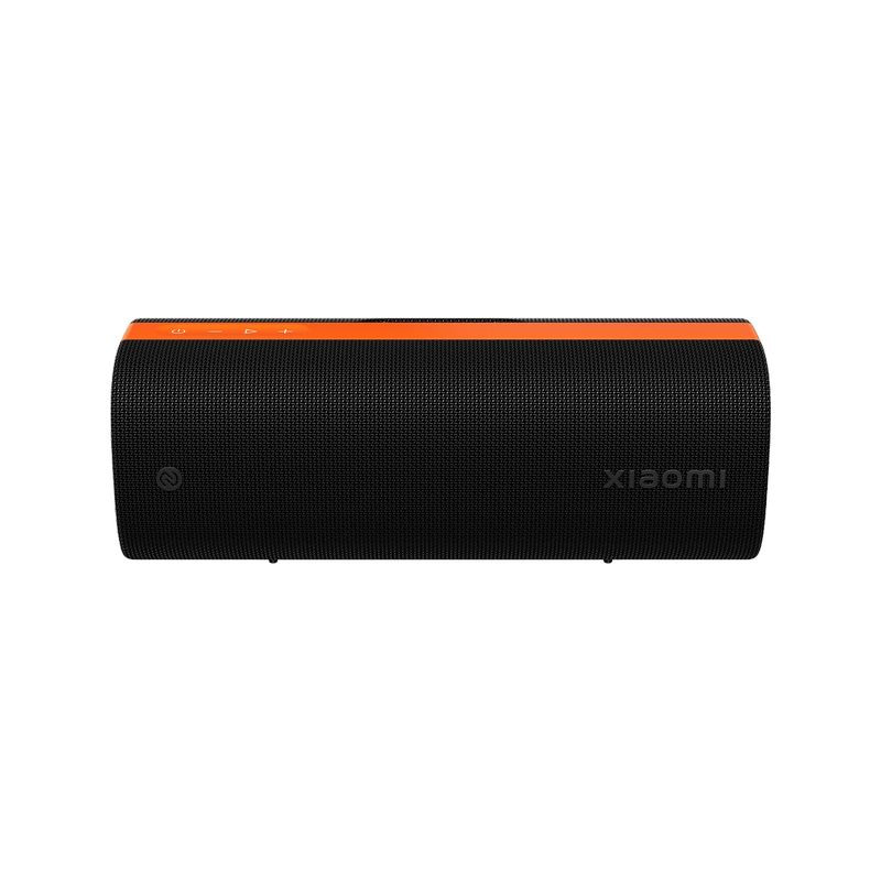 Altavoz Bluetooth portátil negro con detalle naranja, rejilla frontal y botones superiores. Diseño cilíndrico, robusto y minimalista, ideal para exteriores.