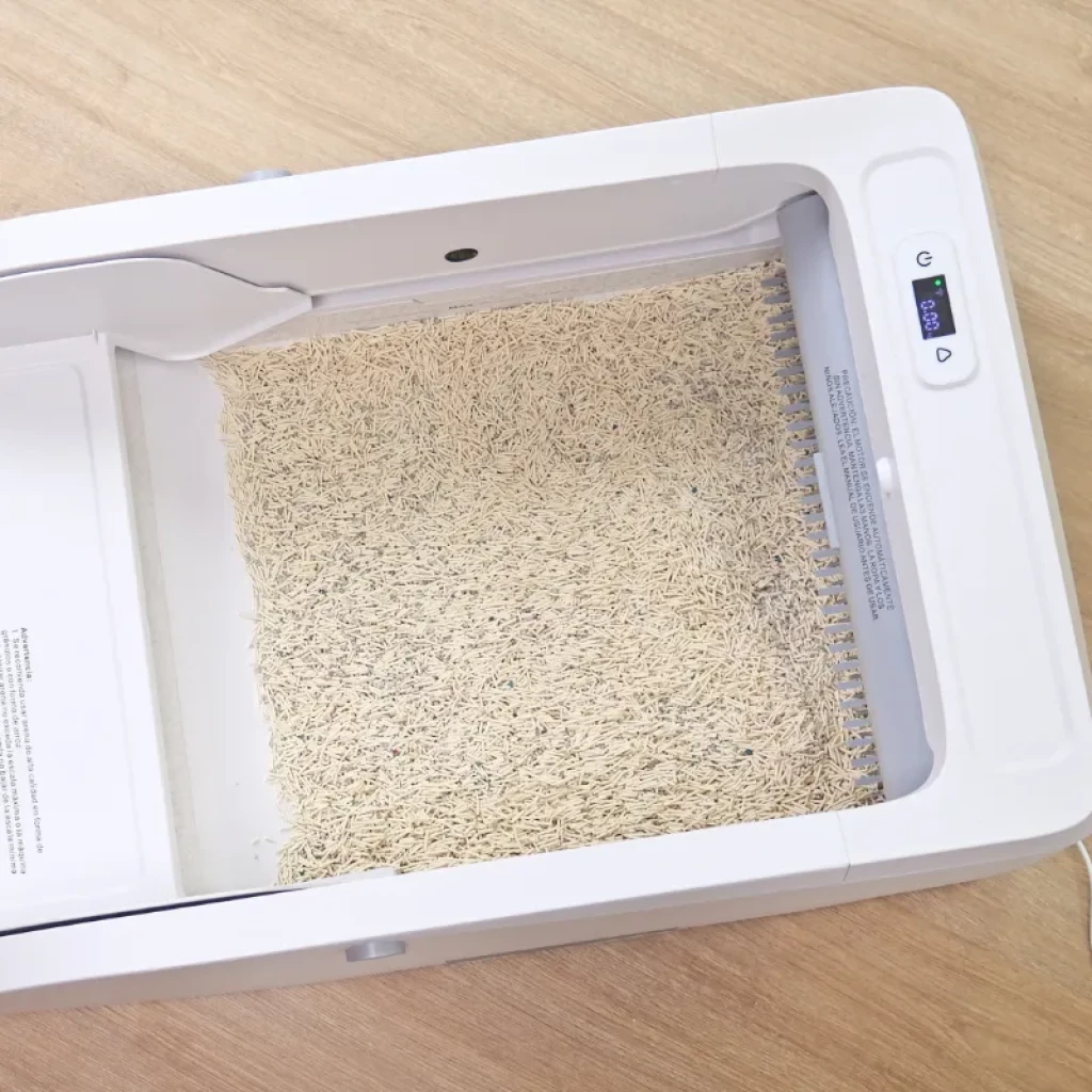 Depósito de arena del Orbitaler Yupiter AstroClean 5500 Sand Pool Smart Viewer visto desde arriba