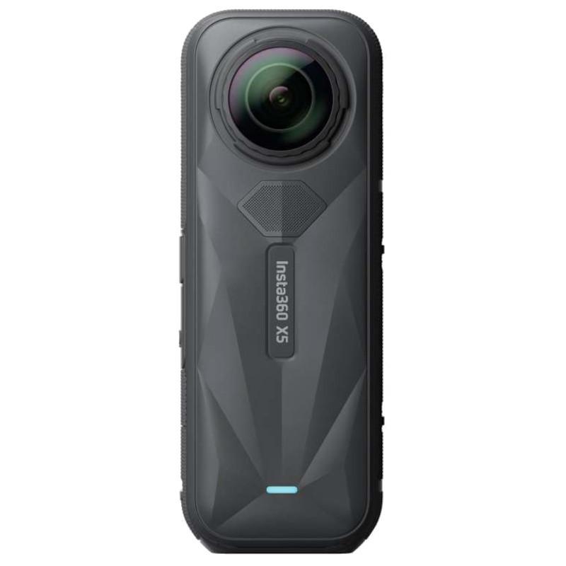 Insta360 X5 Negro Medianoche, cámara 360 compacta con lente ojo de pez prominente, cuerpo gris mate texturizado y luz LED frontal; paquete estándar.