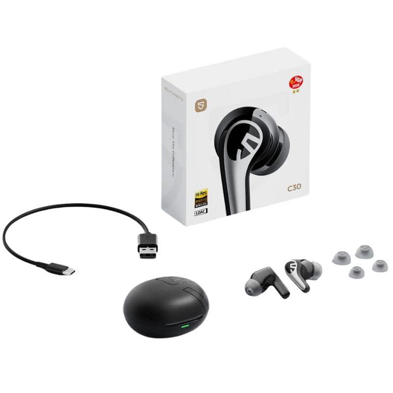SoundPEATS C30 Auriculares Bluetooth Preto: earbuds intra-auriculares com hastes, estojo oval com LED, cabo USB-C e pontas de silicone em vários tamanhos.