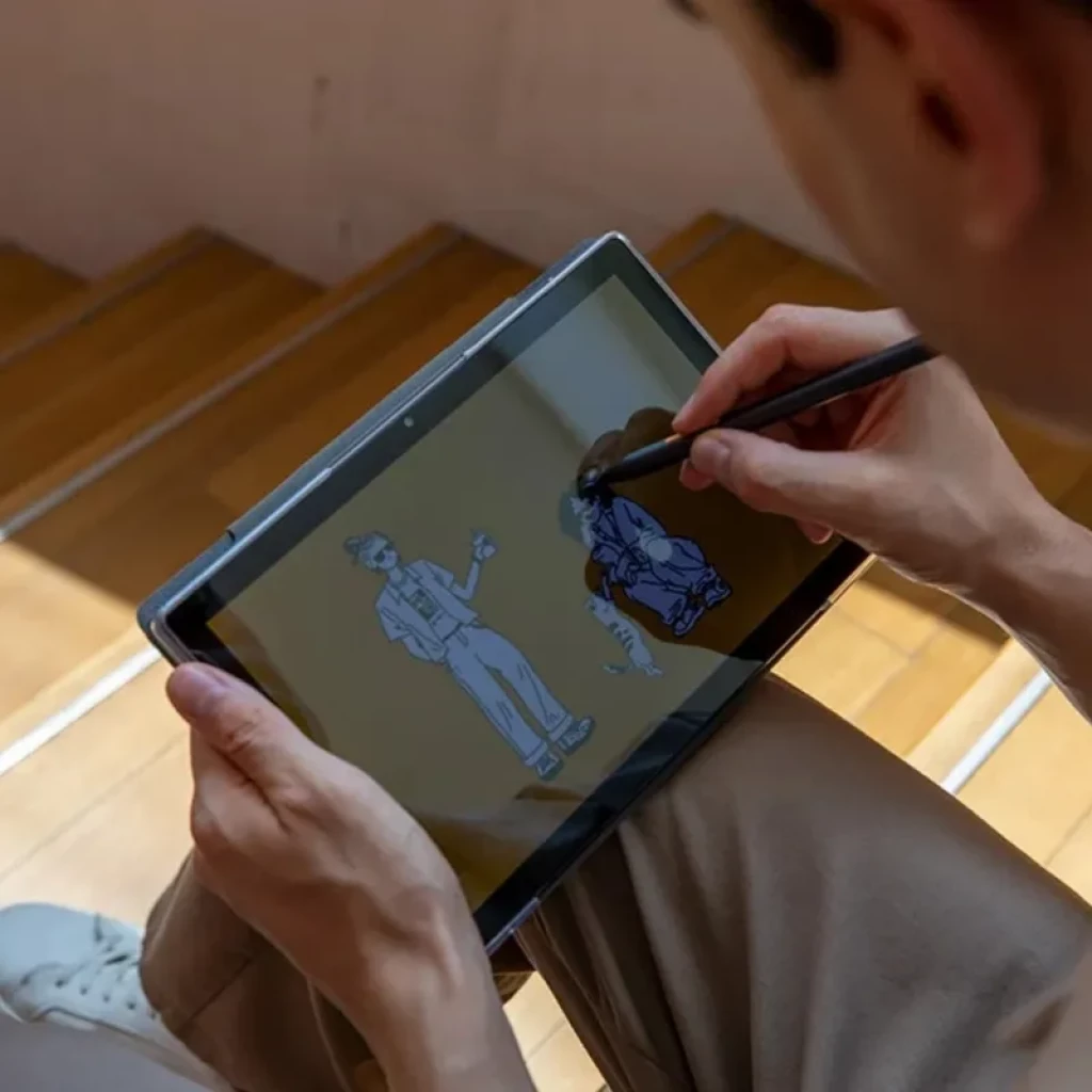 Huion Slate 10 Pantalla laminada FHD+ de 10,1 ″ con lápiz digital, bordes delgados y colores vivos; ideal para dibujar con precisión en formato portátil