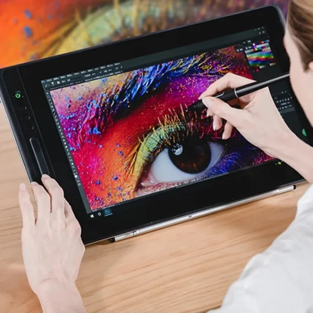 Huion Kamvas Pro 16 GT156 con pantalla laminada IPS 15,6 Full HD, lápiz digital, atajos laterales y soporte, ideal para ilustración y edición colorida