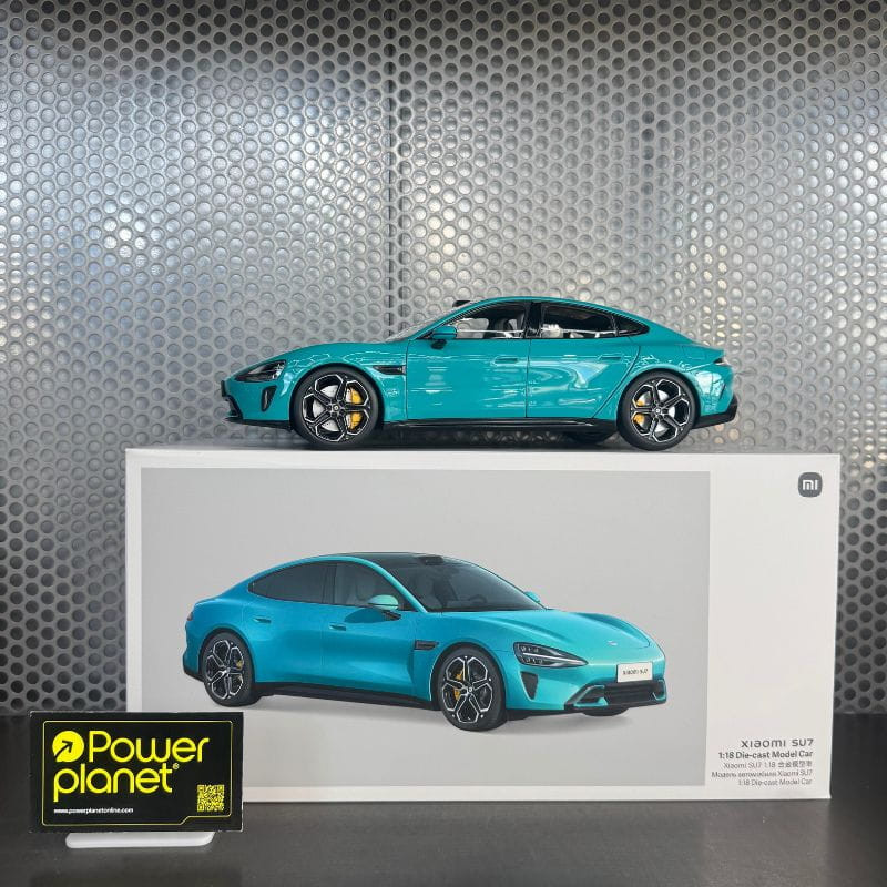 Xiaomi SU7 1/18 Die-cast Model Car Azul Aguamarina: sedán deportivo en miniatura, llantas bicolor, pinzas amarillas, acabados detallados y carrocería