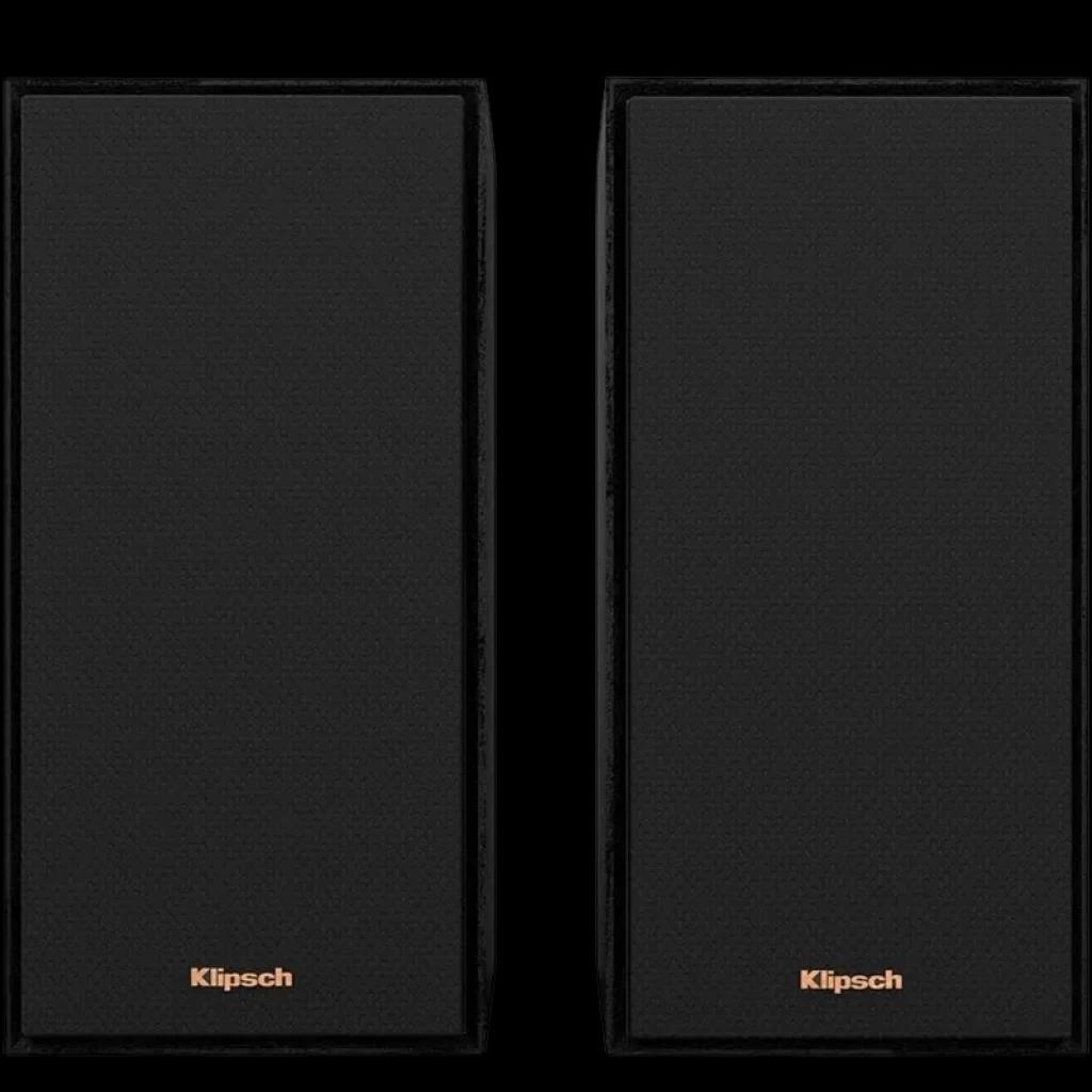Klipsch Reference R-40PM, par de colunas ativas 70 W com grelhas frontais pretas, design retangular minimalista e logótipo Klipsch em cobre na base