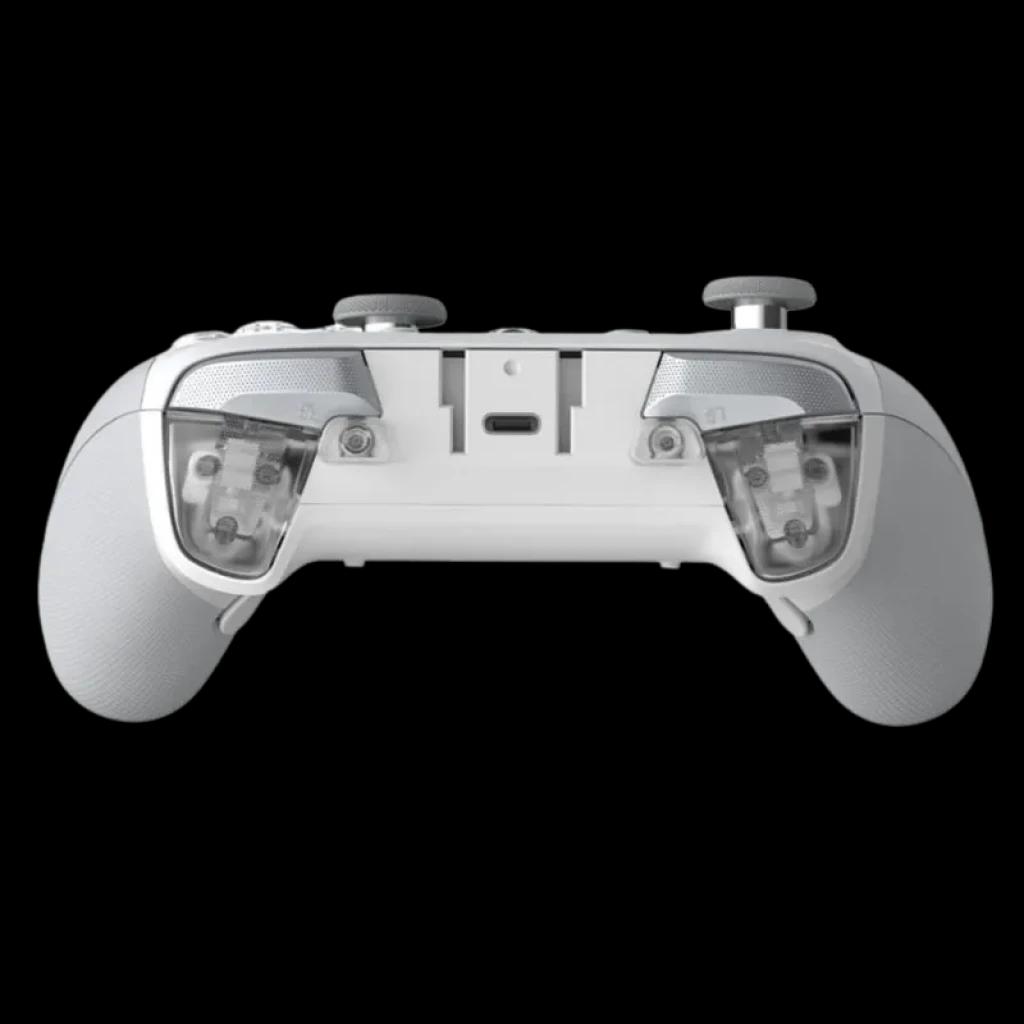 Mando GameSir G7 Pro Blanco visto por detrás, gatillos y bumpers transparentes, USB-C central, agarres texturizados grises y sticks analógicos simétricos
