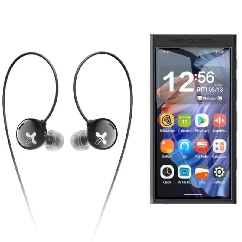 HiBy XENO Auriculares Híbridos con cápsulas negras redondas, logo X, cable sobre oreja y puntas de silicona; junto a reproductor HiBy con pantalla táctil