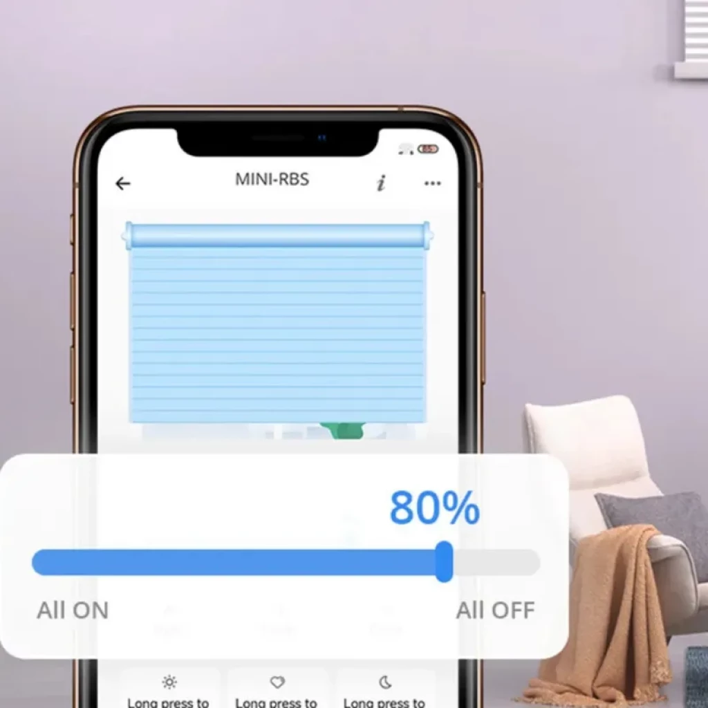 Écran smartphone affichant le contrôle d’un volet roulant à 80 %, curseur de réglage et options All On All Off, interface claire pour pilotage précis
