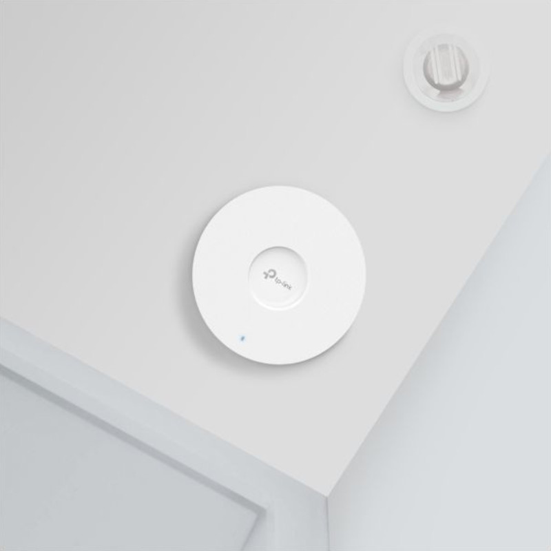 TP-Link Omada EAP653 Techo punto de acceso Wi-Fi 6 blanco, diseño circular ultrafino para montaje en techo con LED de estado azul y logo centrado