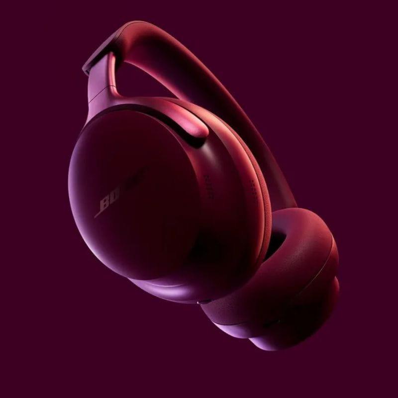Bose QuietComfort Ultra Headphones Deep Plum: fones over‑ear em roxo intenso, arco acolchoado, conchas grandes com acabamento fosco e design minimalista.