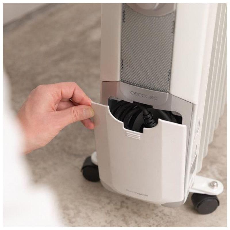 Détail de l'espace de rangement des câbles du Chauffage Électrique à Huile Cecotec ReadyWarm 11000 Space 2500 W Blanc