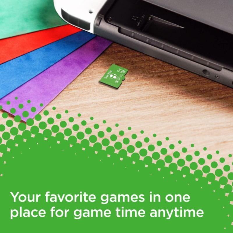 Memoria Flash  SanDisk SDSQXAO-064G-GN6ZN 64GB junto a una Nintendo Switch