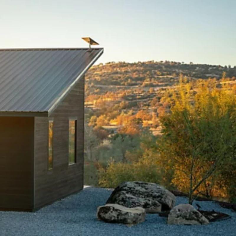 Installation sur le toit du Starlink Standard Kit Wifi Satellitaire Routeur + Antenne Wifi6