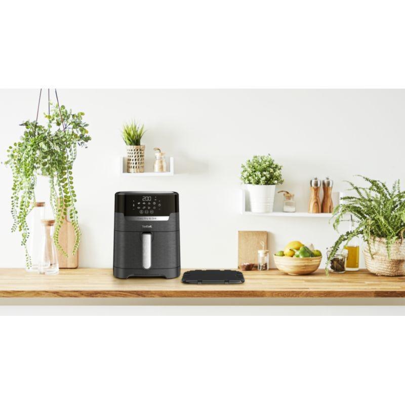 Fritadeira de ar Tefal Easy Fry & Grill EY5058 4.2 litros 1550 W Preto sobre o balcão
