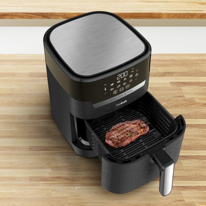 Carne grelhada preparada com a Fritadeira de ar Tefal Easy Fry & Grill EY5058 4.2 litros 1550 W Preto