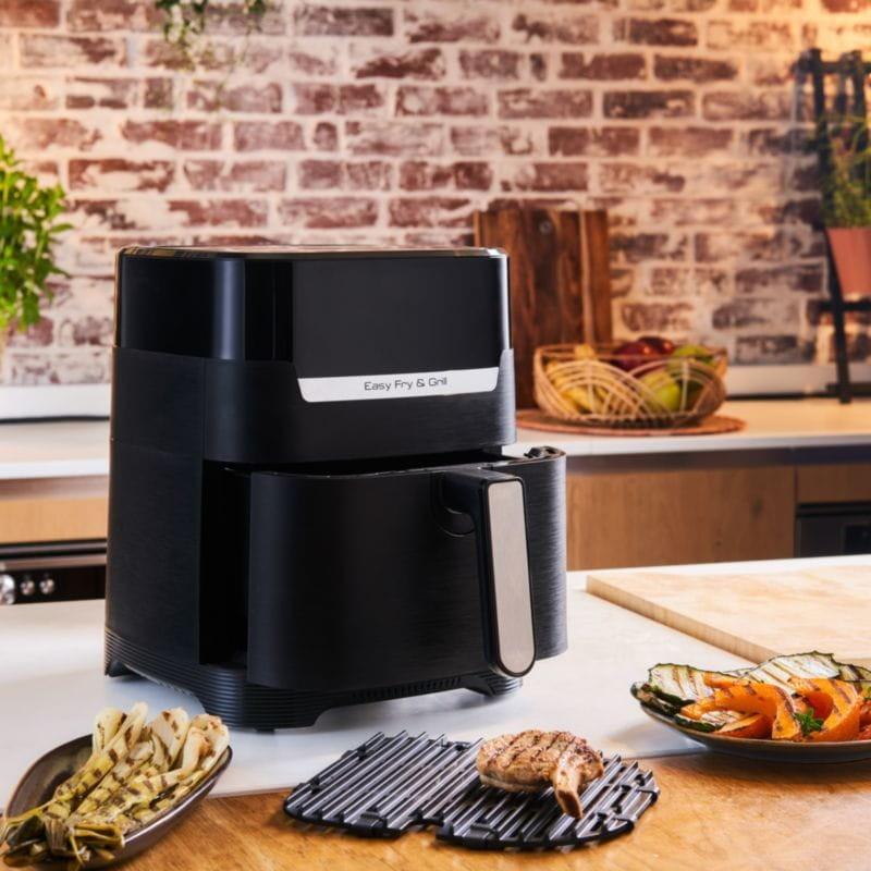 Fritadeira de ar Tefal Easy Fry & Grill EY5058 com capacidade de 4.2 litros