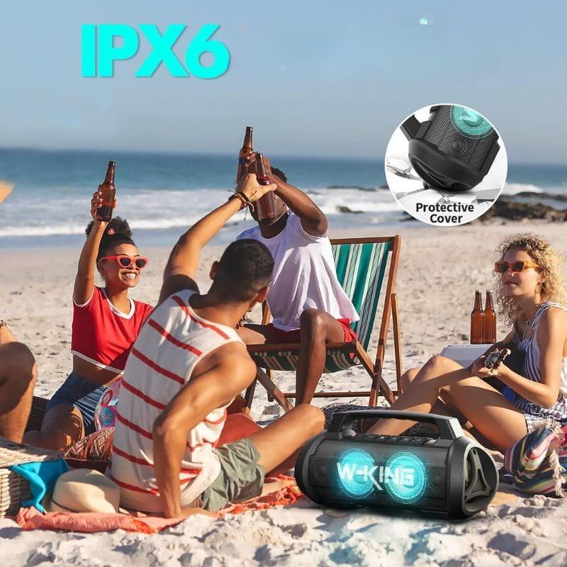 W-KING D10 70W negro - Altavoz Bluetooth imagen en la playa