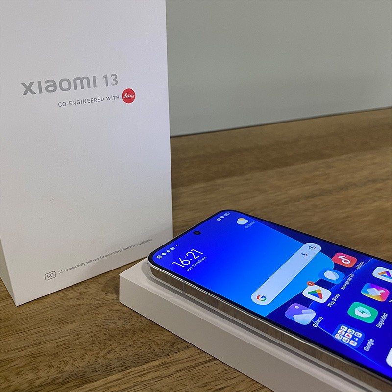 Xiaomi 13 5G 8Go/256Go Blanc - Téléphone portable - élégant