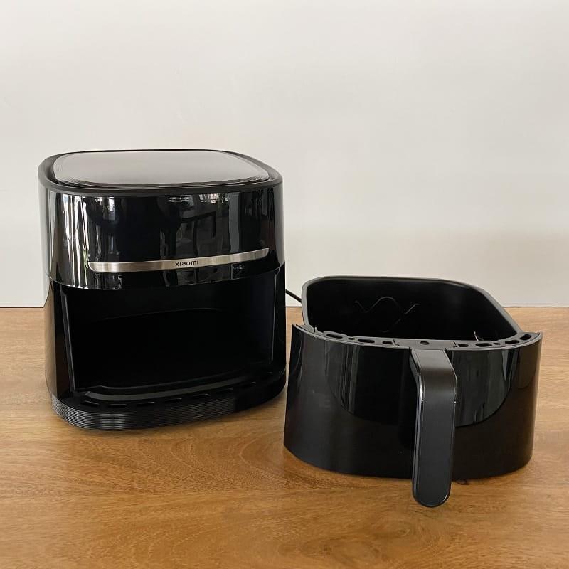 Freidora de aire Xiaomi Air Fryer 6L foto real de la freidora y la cesta