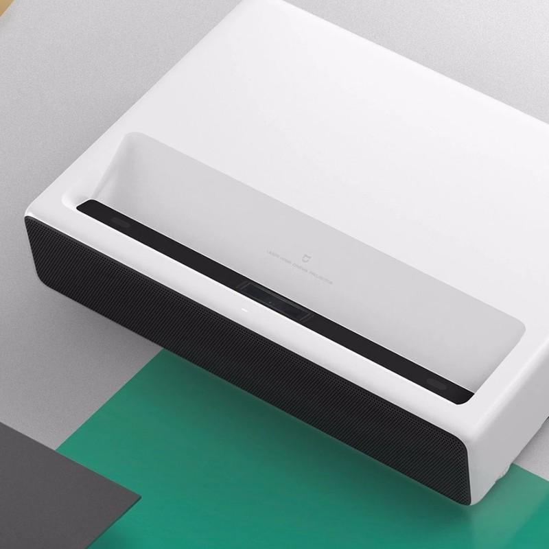 Slide https://ppoweb-pro.azurewebsites.net/cdnassets/xiaomi_mi_proyector_laser_150_08_ad_l.jpg