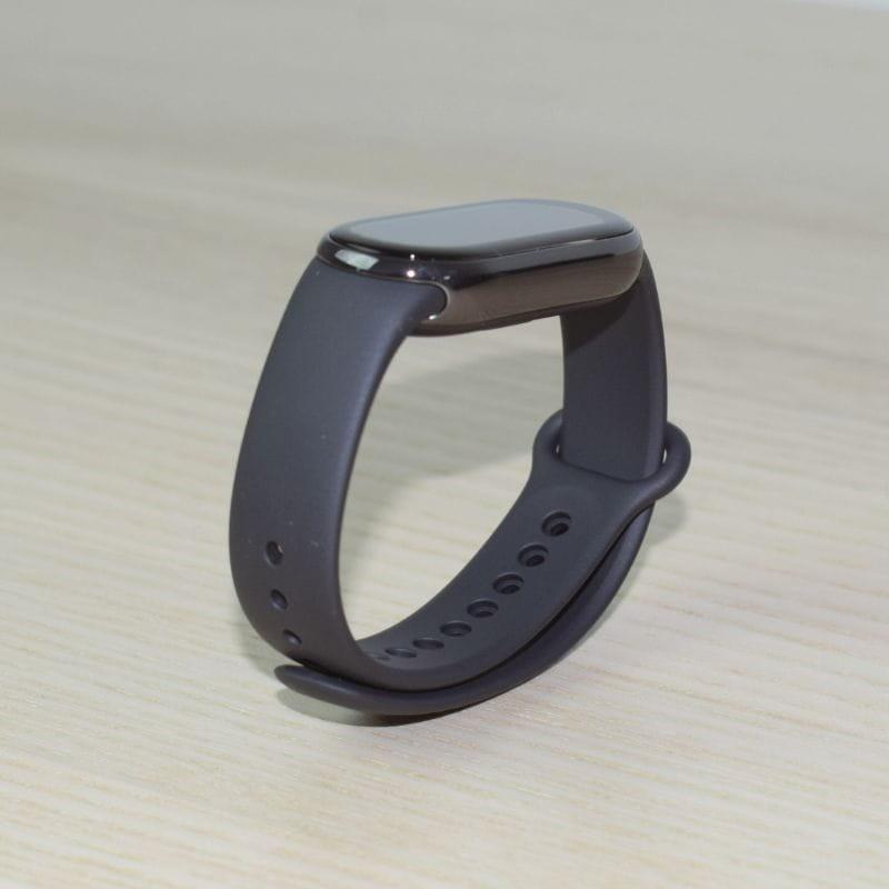 Slide https://ppoweb-pro.azurewebsites.net/cdnassets/xiaomi_mi_smart_band_8_negro_03_ad_l.jpg