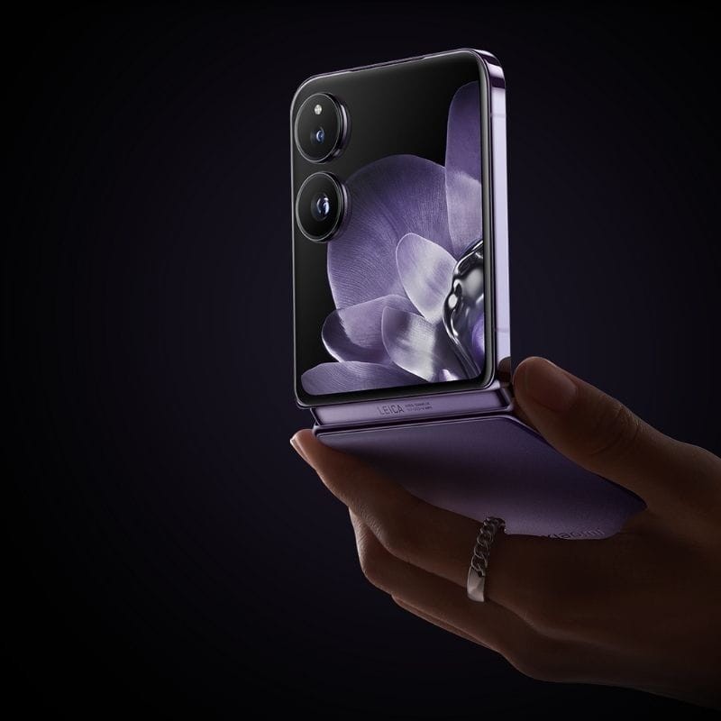 Xiaomi Mix Flip 5G 12GB/512GB Noir Photo réelle en main