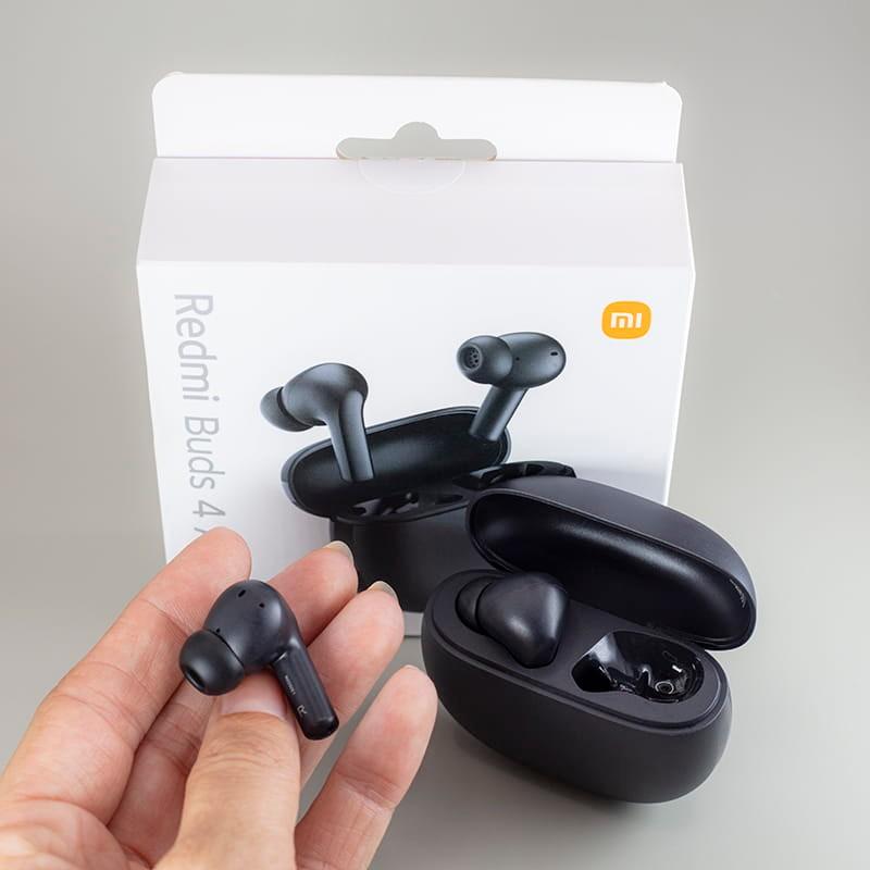 foto real del tamaño de los Auriculares Bluetooth Xiaomi Redmi Buds 4 Active Negro