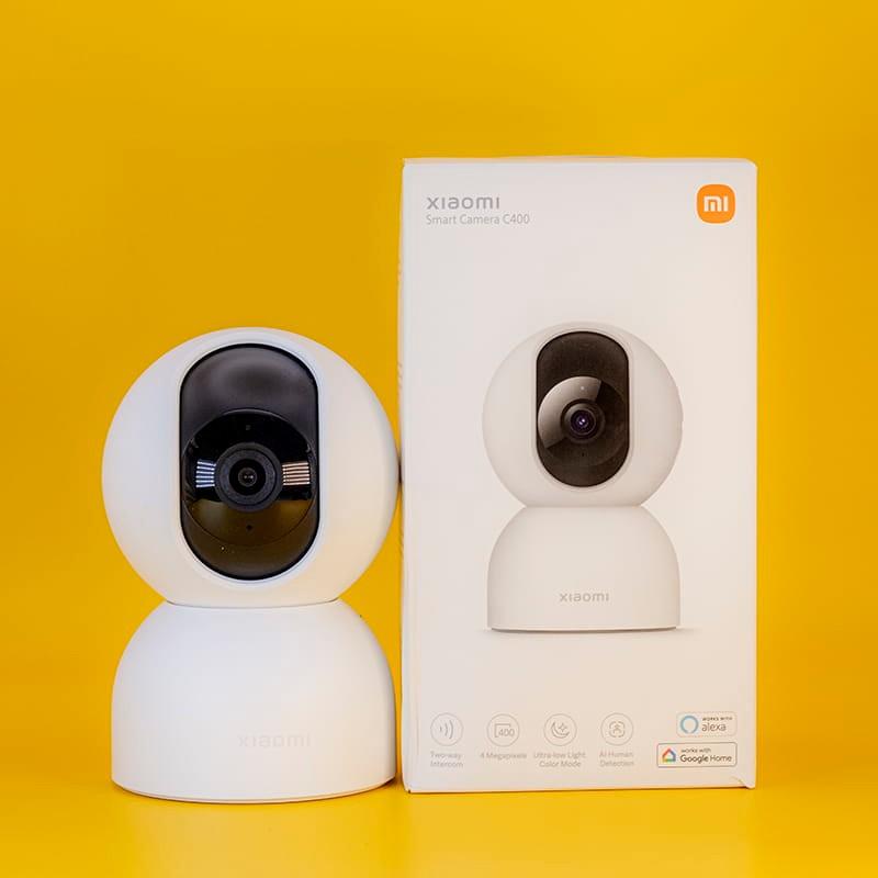 Foto real con caja Xiaomi Smart Camera C400 Wifi 2.5K