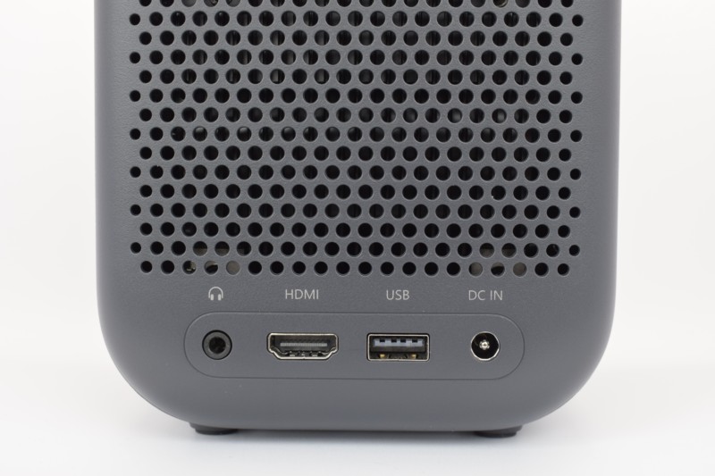 Détail photo réel des connexions du Xiaomi Smart Projector L1 FHD 2GB/16GB Google TV - Projecteur