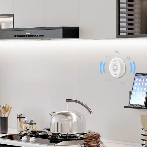 IMOU ZGA1 - Detector de gas Zigbee con alarma imagen en la cocina